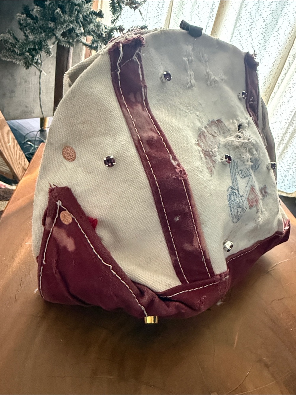THE IT SUMMER BAG - THE BOAT-YARD | THE CLUTCH IN VINTAGE WINE - Picture 4 of 13